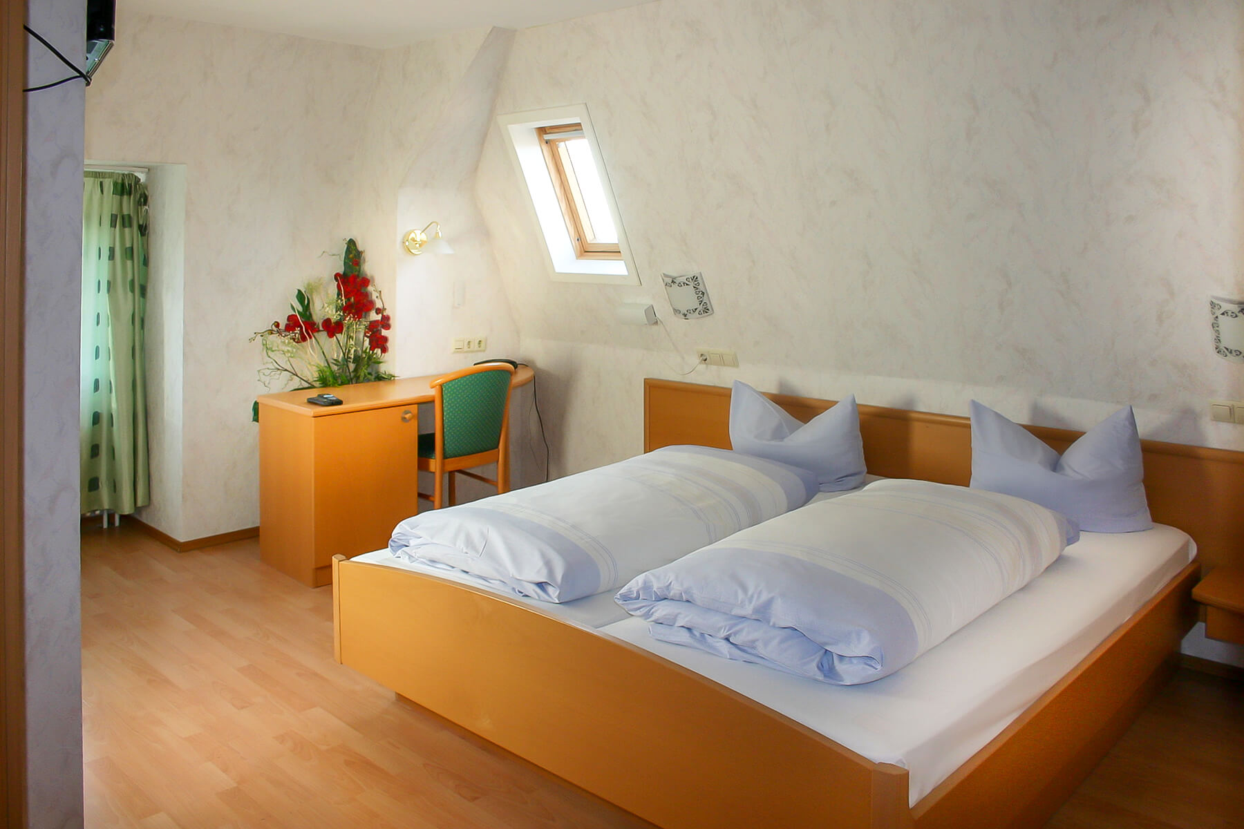 Doppelzimmer im Gasthof Rebstock in Stetten bei Meersburg am Bodensee
