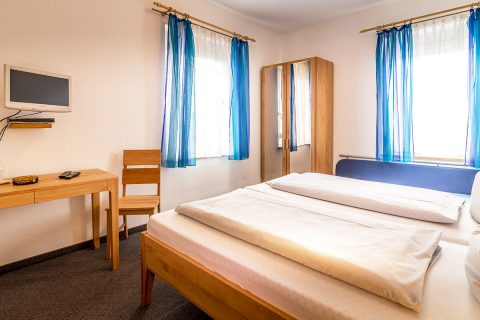 Schöne Zimmer und gutes Essen im Gasthof Rebstock in Stetten bei ...